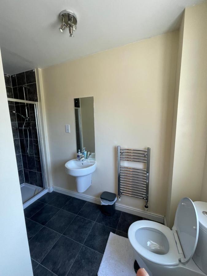 Holiday Home In Cardiff. Sleeps 6 Εξωτερικό φωτογραφία